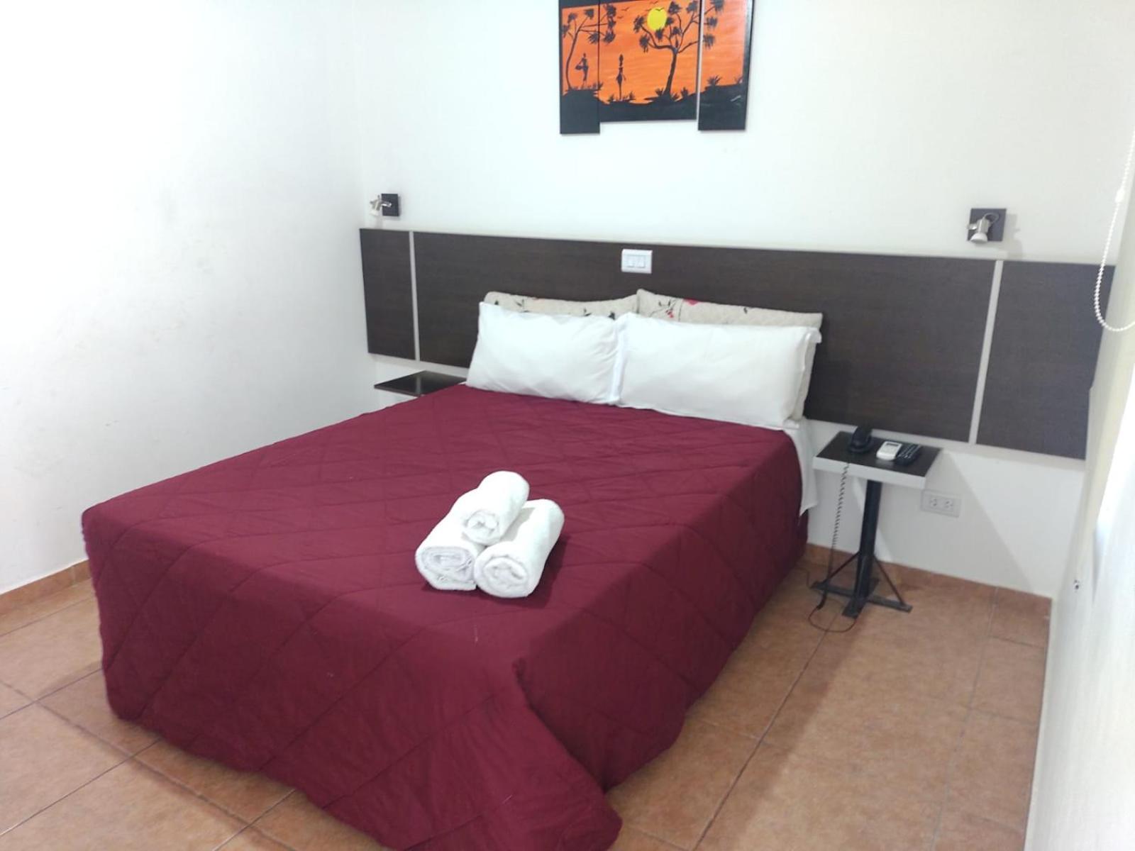 Hotel Ischigualasto San Juan Bagian luar foto